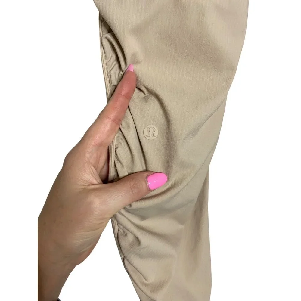 Lululemon Beyond the Studio Jogger Neutral-sz 8